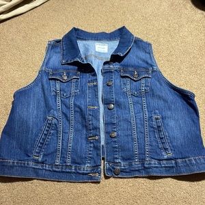 Trendy denim vest